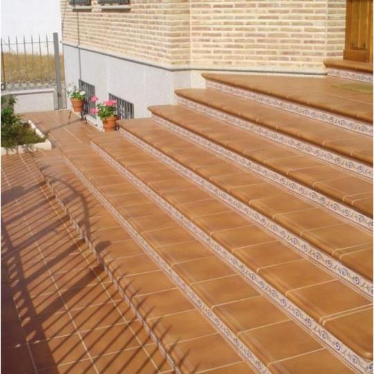 schodisko schody rohovy prvok tehla cotto hneda mediteranska podlahova doska podlahova krytina dlazdice gres terasa obklad mrazuvzdorne protismykove bazen obklad interier lameridiana.jpg
